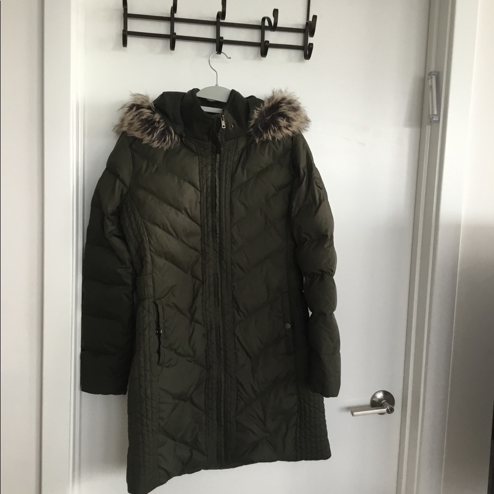 Larry Levine Green Faux Fur Hooded coat$130 Size L - Picture 2 of 6